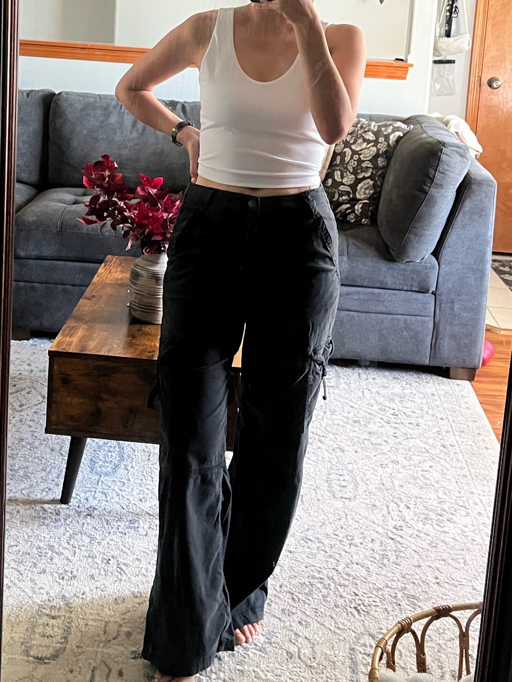 American Eagle Outfitters Black Wide-Leg Cargo Pants